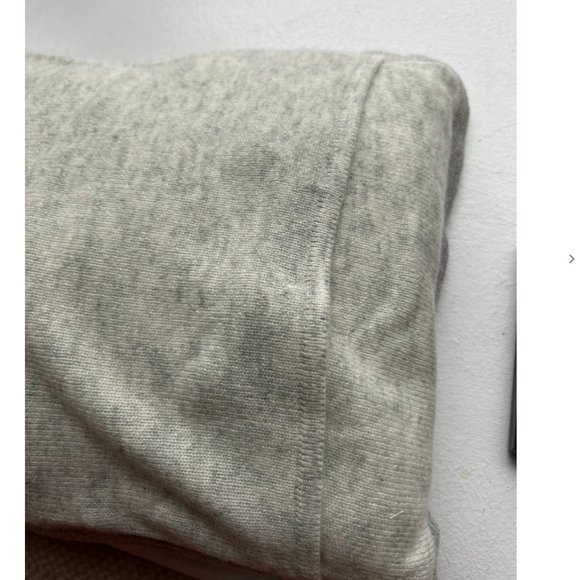 Morgan Lane 100% Cashmere travel pillow - Picture 6 of 10